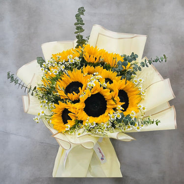 Bright Sunflower Bouquet